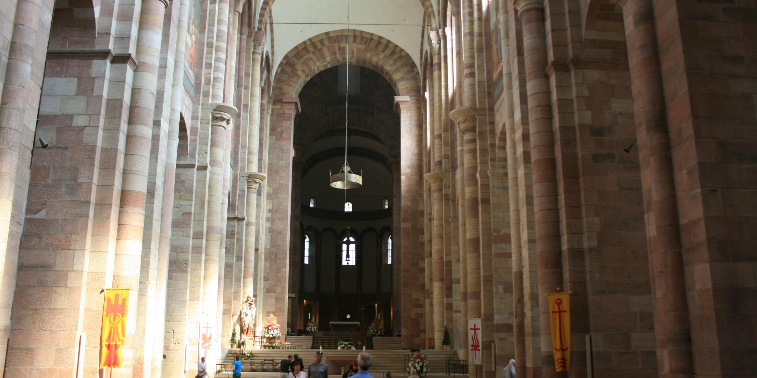 Innenansicht des Dom zu Speyer