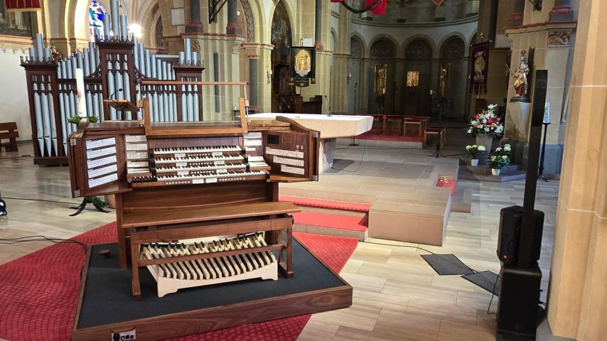 Chororgel und Spieltisch St.Marien Neunkirchen